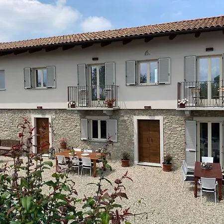 Villa With View In The Hart Of Langhe