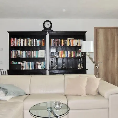 Villa With View In The Hart Of Langhe Villa *