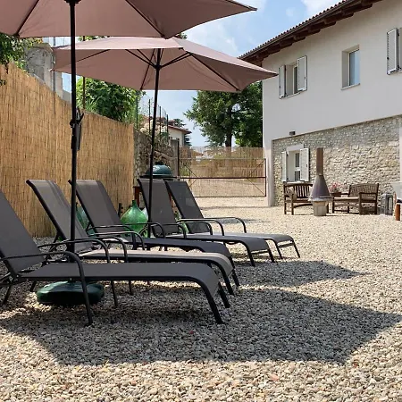 Vila Villa With View In The Hart Of Langhe
