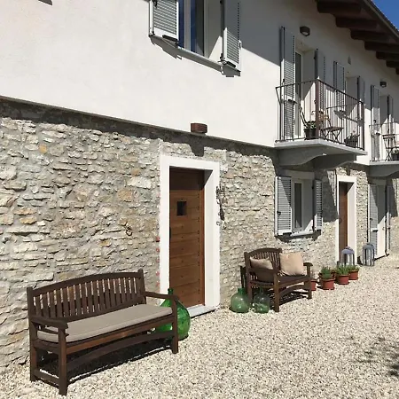 Villa With View In The Hart Of Langhe *